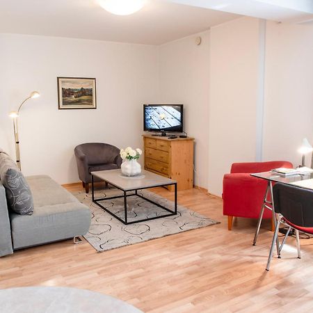 Wilde Guest Apartments Uelikooli 6 Tartu Esterno foto